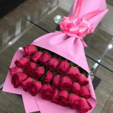 Ramo de 24 rosas rojas