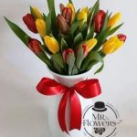 JArrón de cerámica con 20 tulipanes